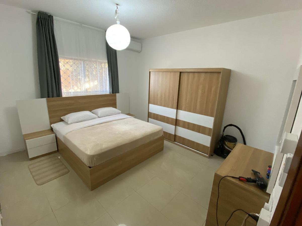 Horses House Apartment คีราค ภายนอก รูปภาพ
