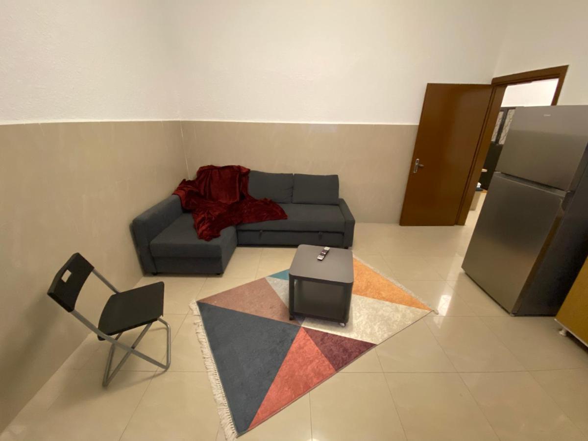 Horses House Apartment คีราค ภายนอก รูปภาพ